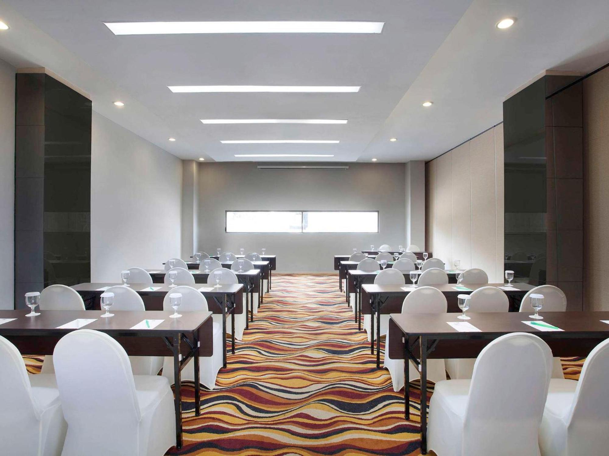 Ibis Styles Jakarta Airport Tangerang Extérieur photo