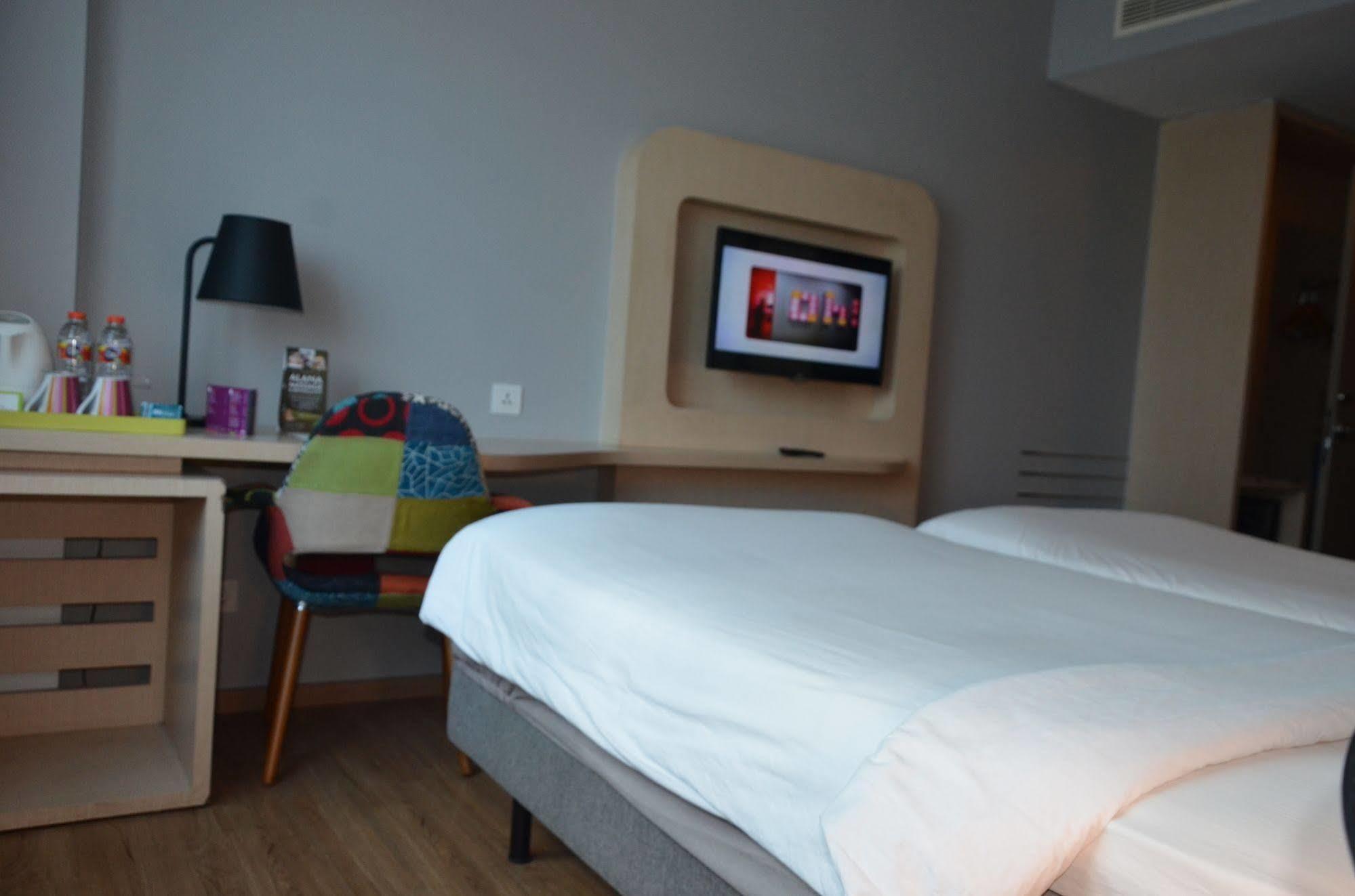 Ibis Styles Jakarta Airport Tangerang Extérieur photo